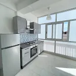 Leverblu House Hotel *