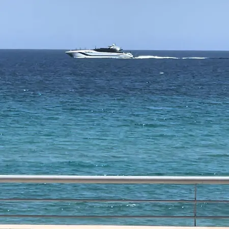 Hotel Leverblu House *