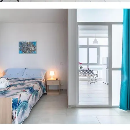 Szálloda Leverblu House *